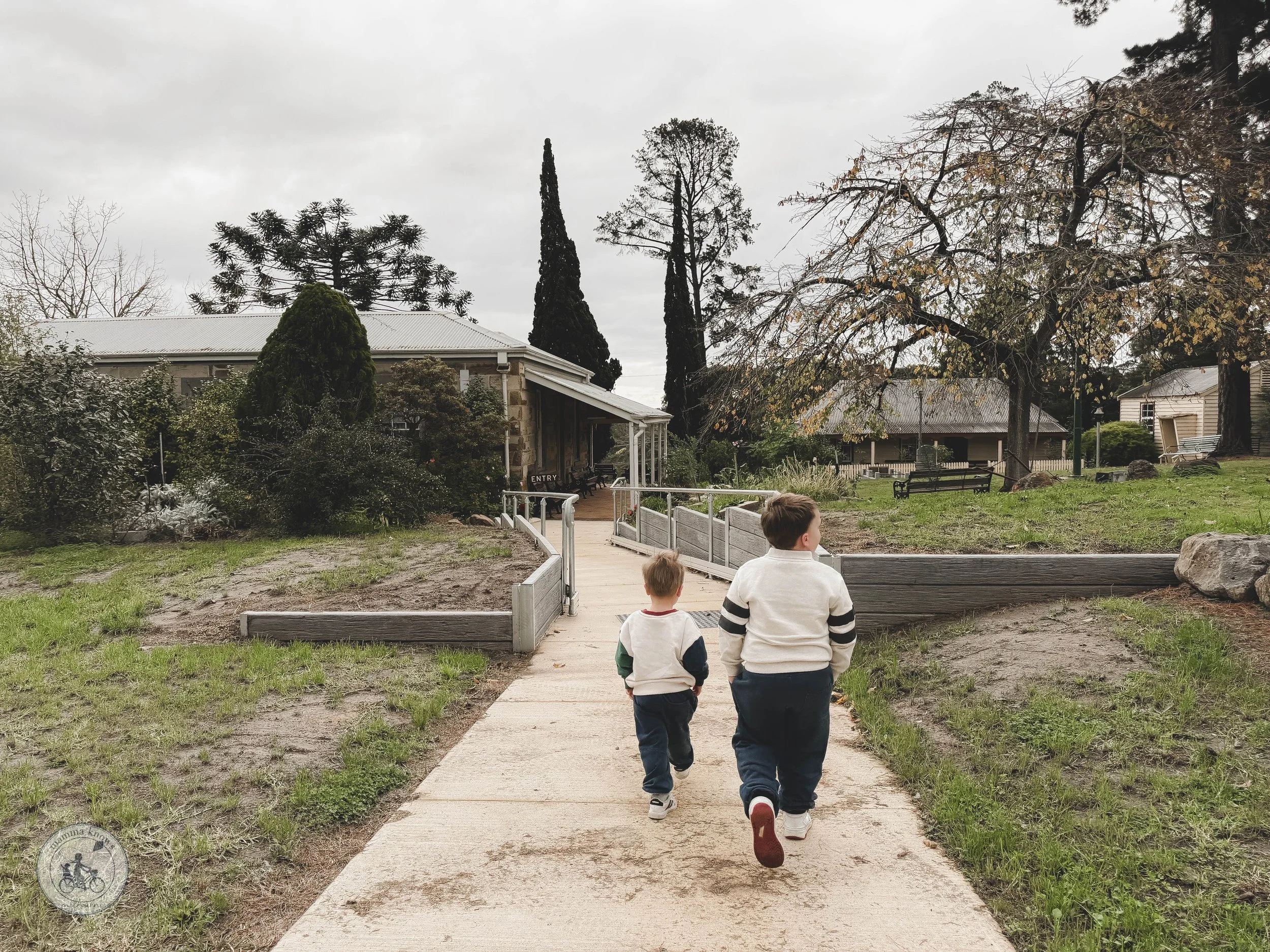 Mamma Knows East - Schramm's Cottage, Doncaster East