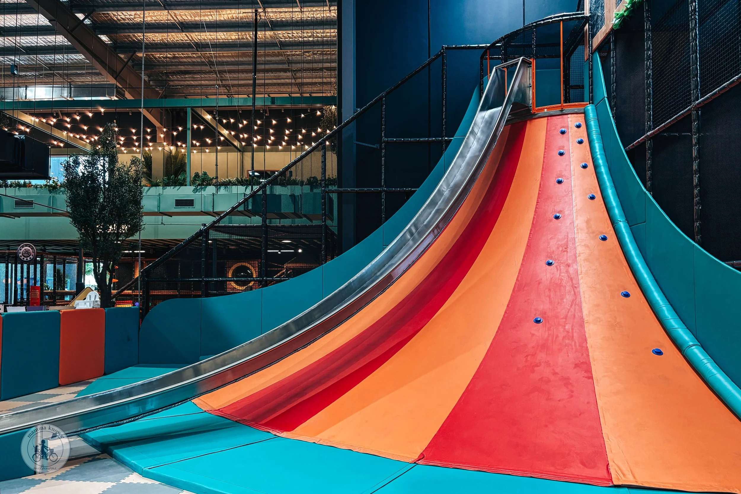 Hoopla Sneak Peek, Pakenham