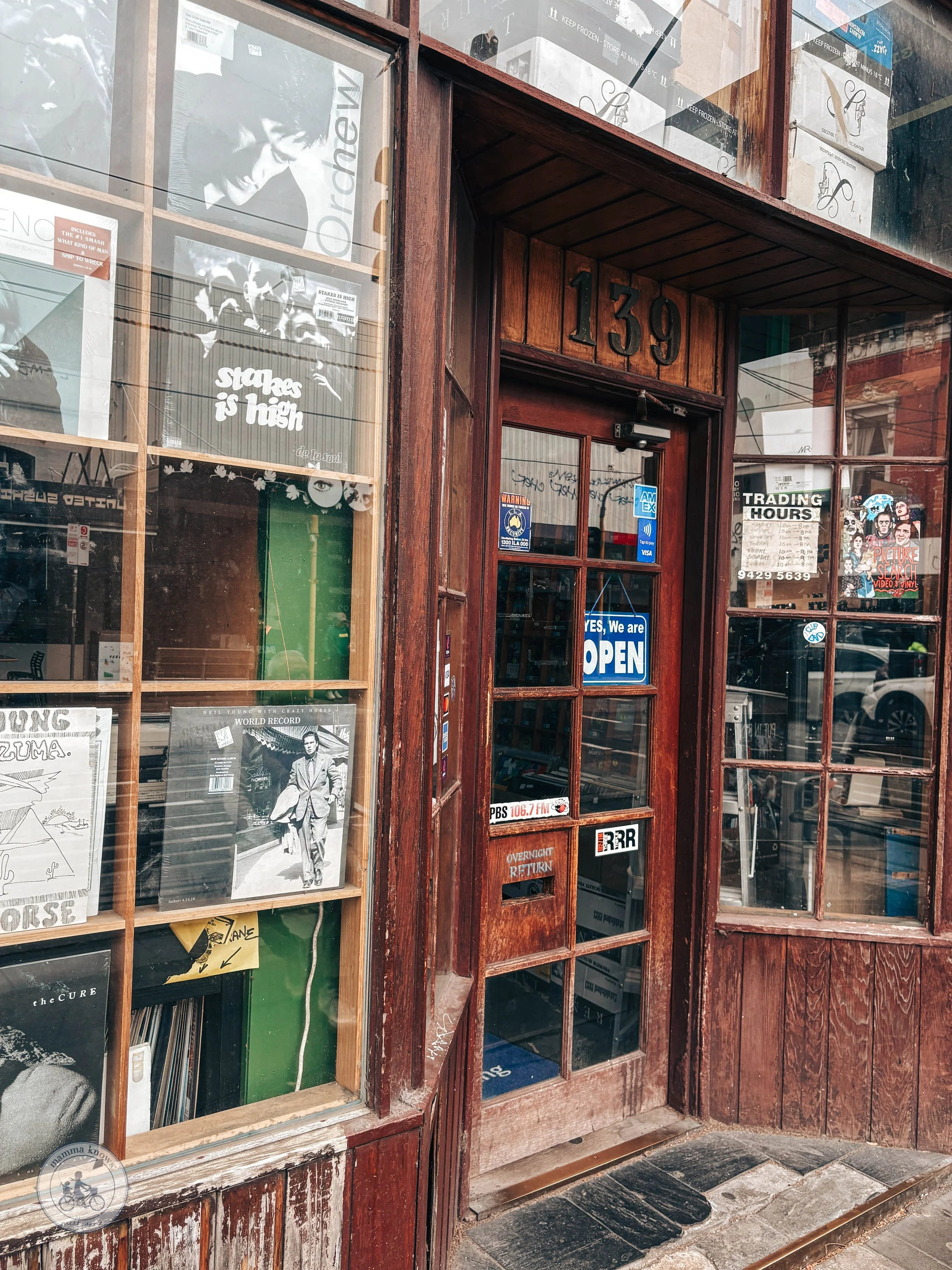 Mamma Knows East - Picture Search Video &amp; Vinyl, Richmond
