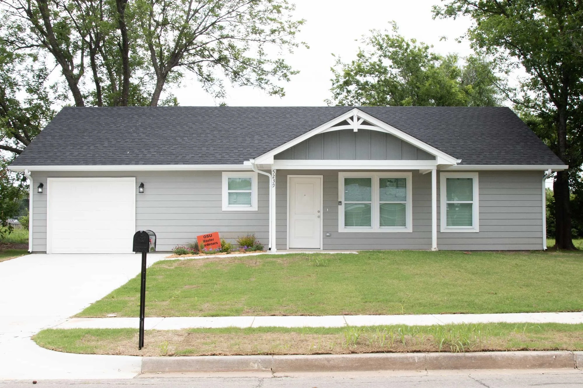 Sharon Heights Addition
3 Bedroom, 2 Bathroom, 1-Car Garage, 
1,532 sq ft — 

Home Style: The Elyse