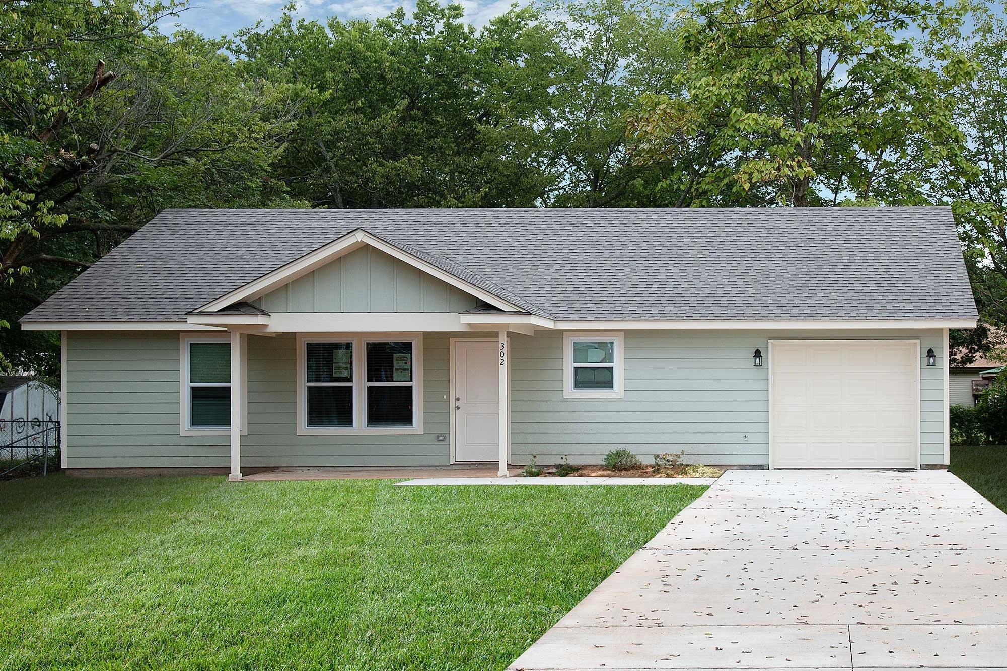 3 Bedroom, 2 Bathroom, 1-Car Garage, 
1,532 sq ft

Home Style: The Elyse