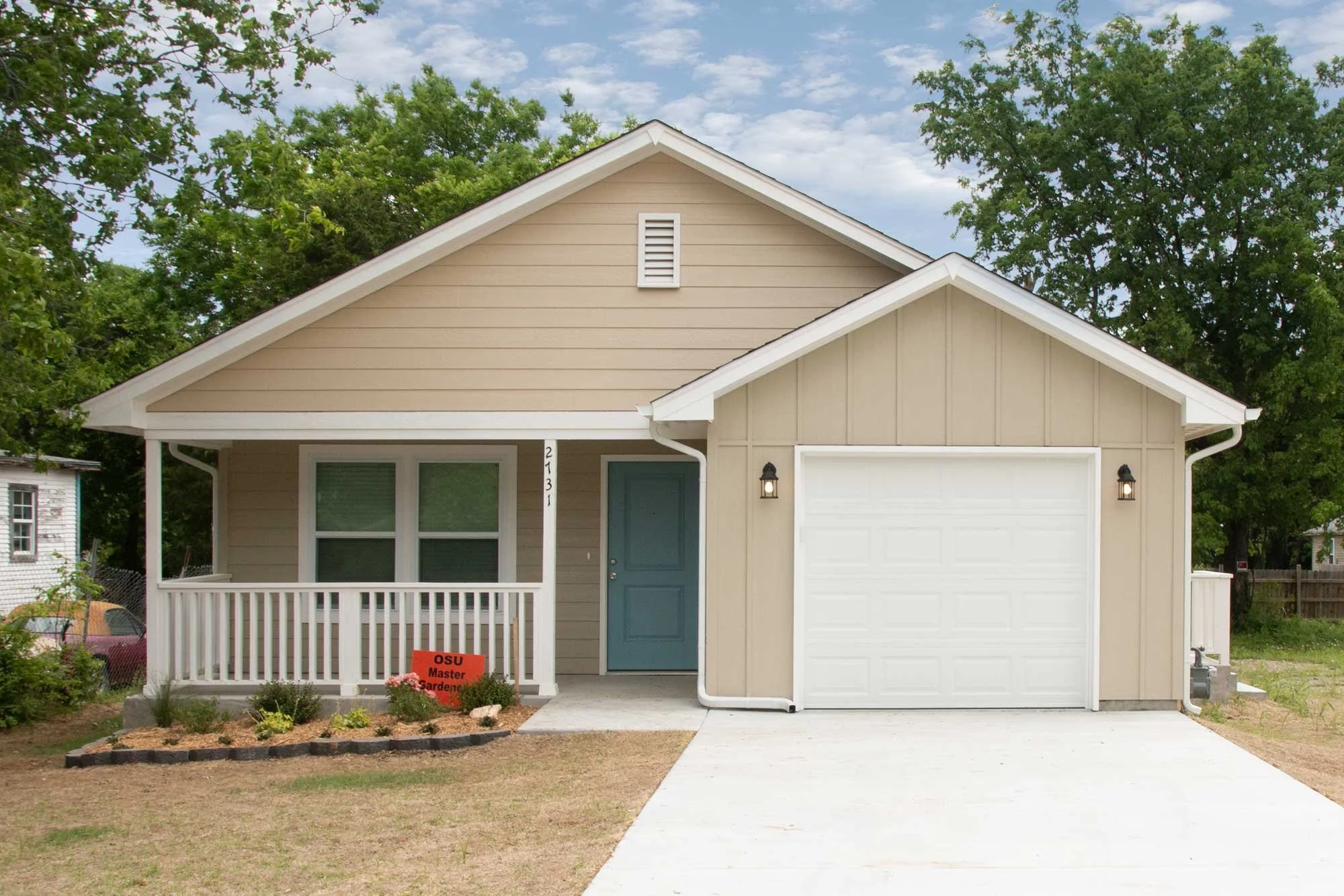 Apache Place Second Addition
3 Bedroom, 2 Bathroom, 1-Car Garage, 
1,574 sq ft — 

Home Style: The Columbia