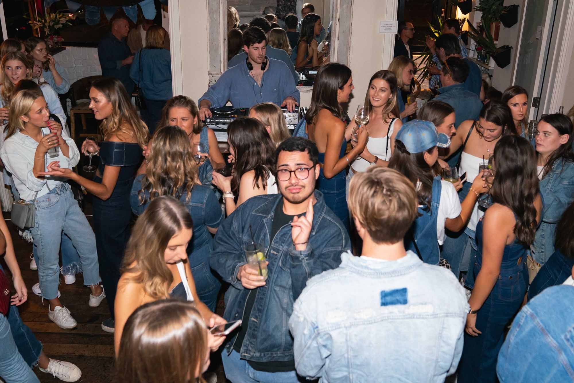 ==Denim Party Group1.jpg