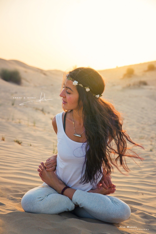 arezu-yoga2.jpg
