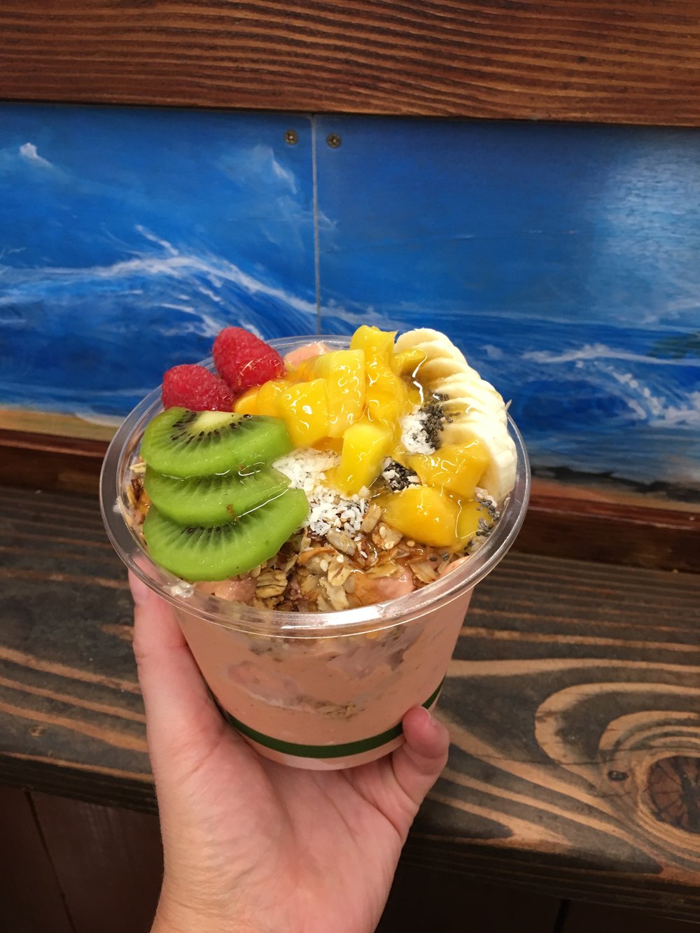 Anakes acai bowl