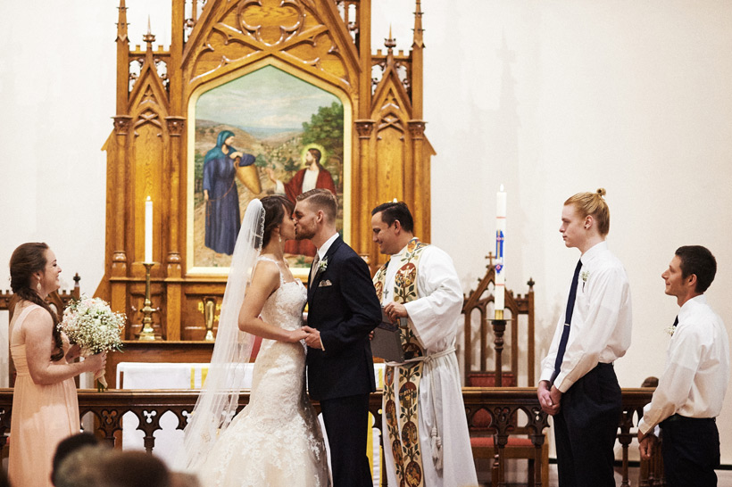 Aaron and Kasey Des Moines Wedding