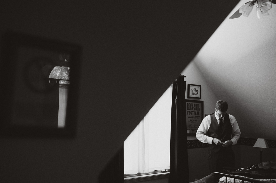 Emily and Josh Summerset Winery Wedding | Iowa Wedding Photographer Brian Davis