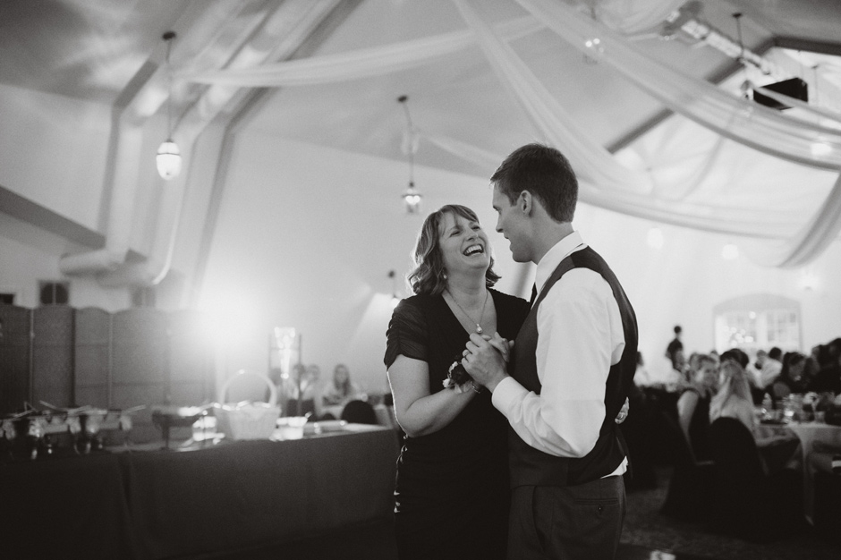 Emily and Josh Summerset Winery Wedding | Iowa Wedding Photographer Brian Davis