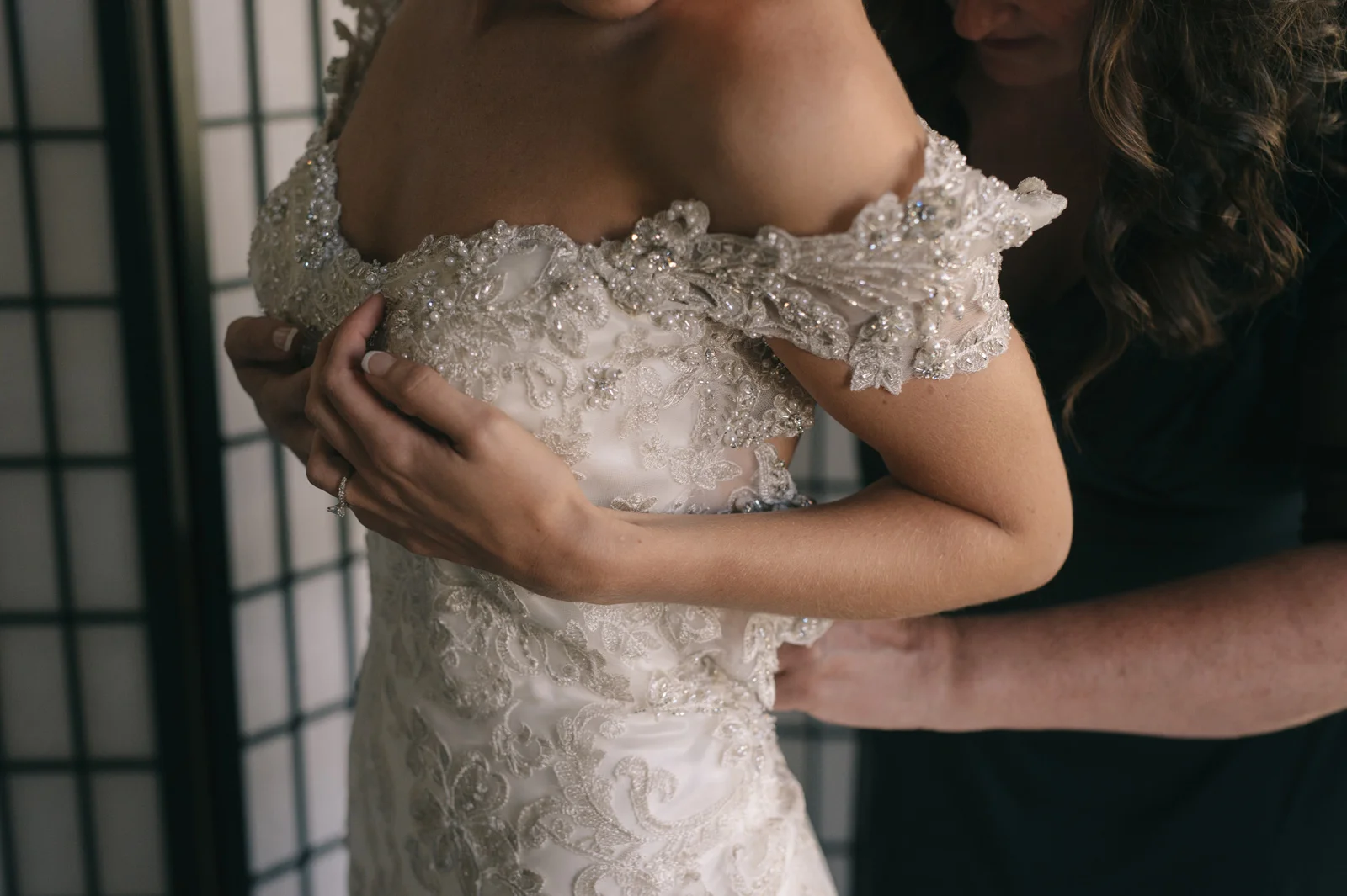 Blake and Justin's Emmetsburg Iowa Wedding at Shores at Five Island | Iowa Wedding Photographer Brian Davis