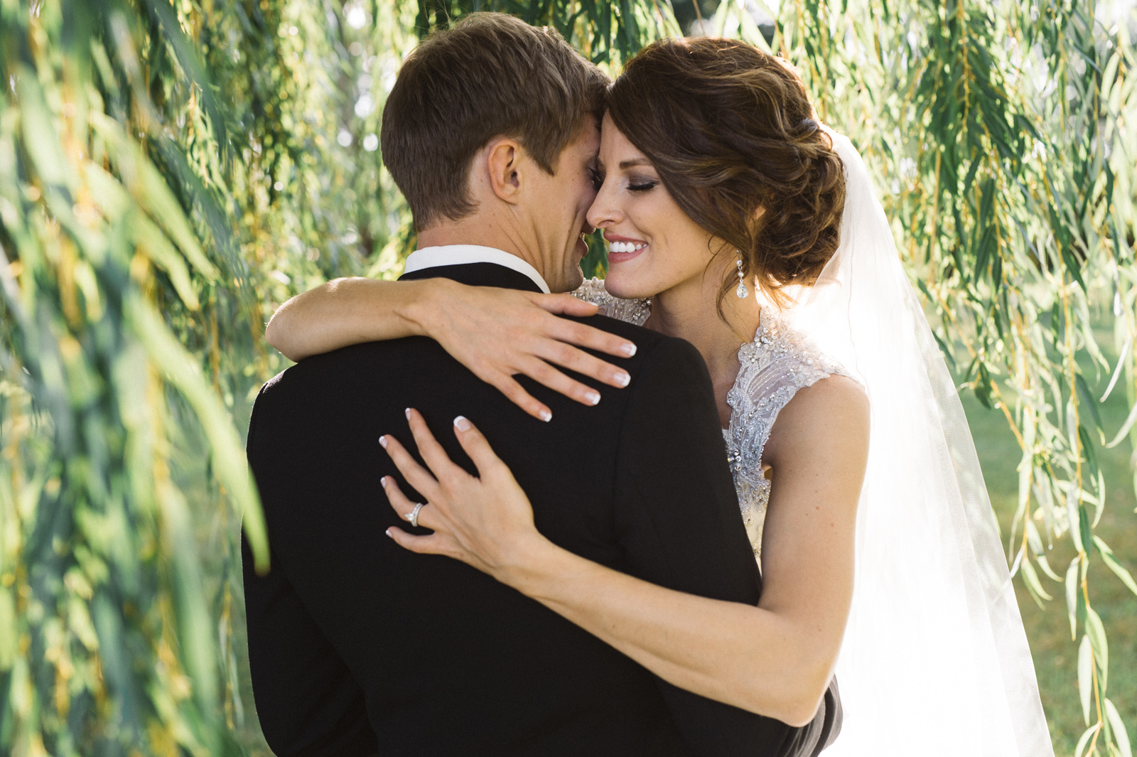 Blake and Justin's Emmetsburg Iowa Wedding at Shores at Five Island | Iowa Wedding Photographer Brian Davis