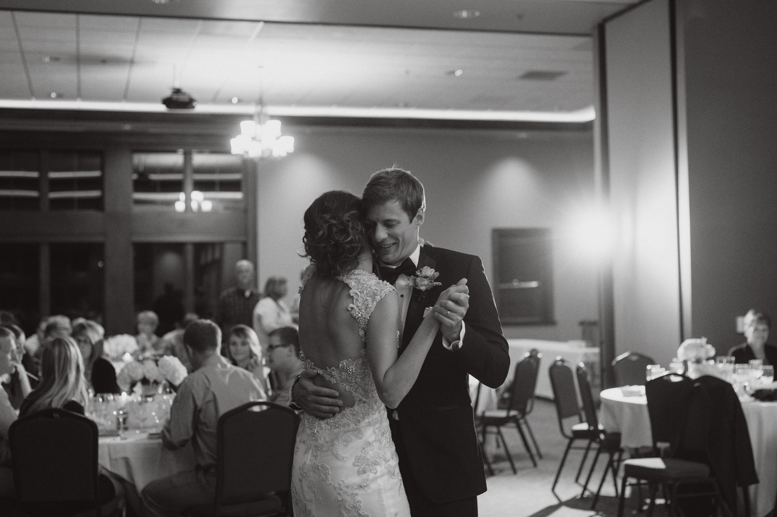 Blake and Justin's Emmetsburg Iowa Wedding at Shores at Five Island | Iowa Wedding Photographer Brian Davis