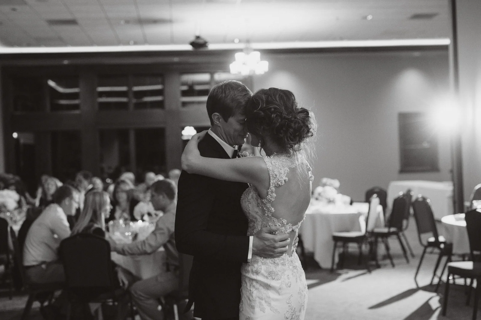 Blake and Justin's Emmetsburg Iowa Wedding at Shores at Five Island | Iowa Wedding Photographer Brian Davis