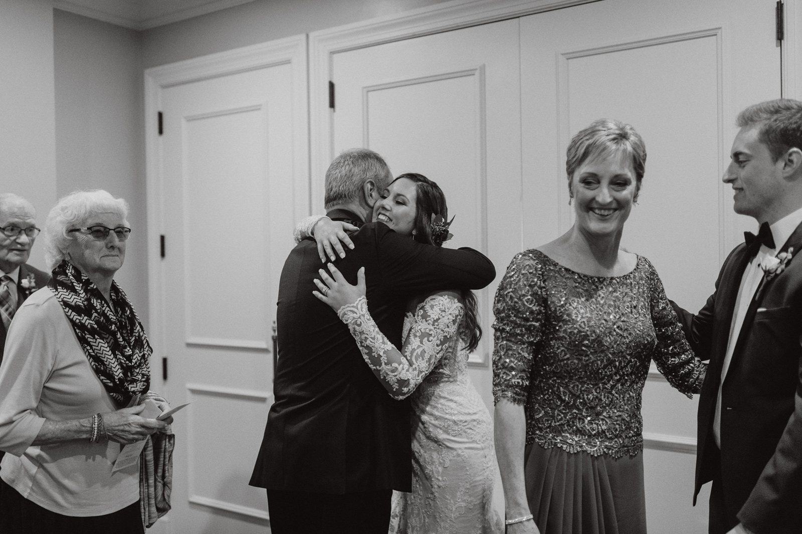Jasmine and Colby Glen Oaks Wedding | Iowa Wedding Photographer Brian Davis