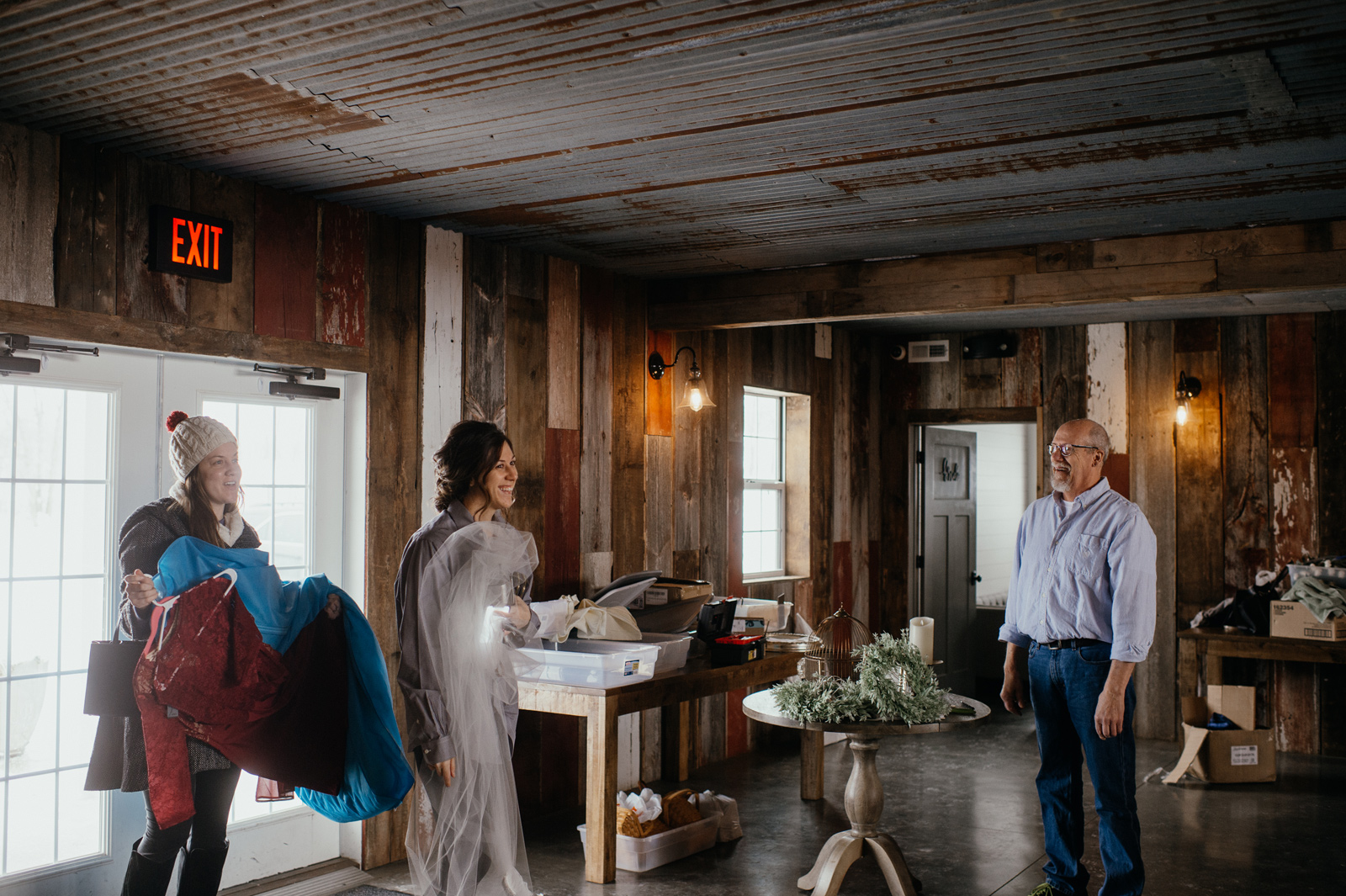Austin and Nicole's Red Acre Barn Wedding | Iowa Wedding Photographer Brian Davis