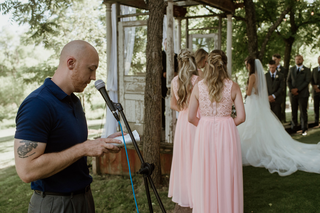 Alex and Jill's Barnes Place Wedding | Des Moines Wedding Photog