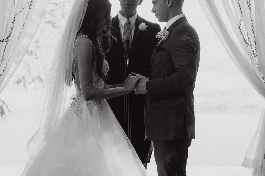 Alex and Jill's Barnes Place Wedding | Des Moines Wedding Photog