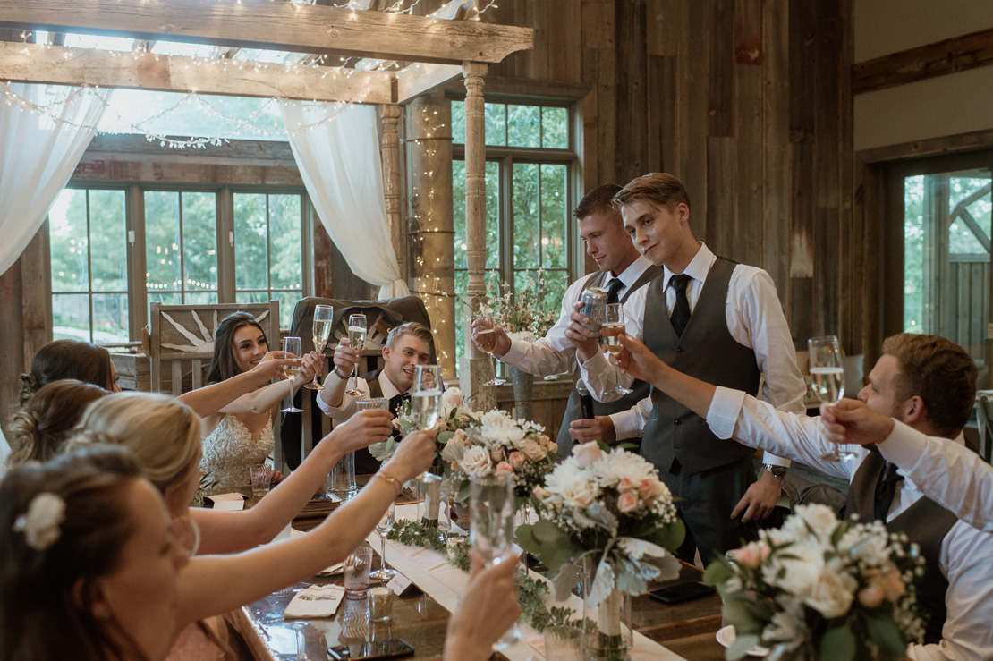 Alex and Jill's Barnes Place Wedding | Des Moines Wedding Photog