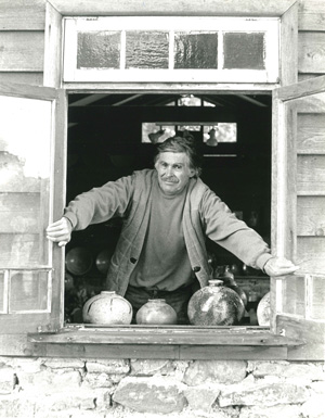 13 Peter Rushforth OA 1920 – 2015: John Freeland Peter Rushforth at his Shipley studio in the Blue Mountains; image courtesy Rebecca Berrell