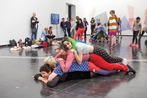 4 In your own time: Alicia Frankovich’s Defending Plural Experiences: Ash Kilmartin Alicia Frankovich, Defending Plural Experiences , 2014, performance views, Australian Centre for Contemporary Art, Melbourne, 2014; live performance, 4 hour duration; images courtesy the artist