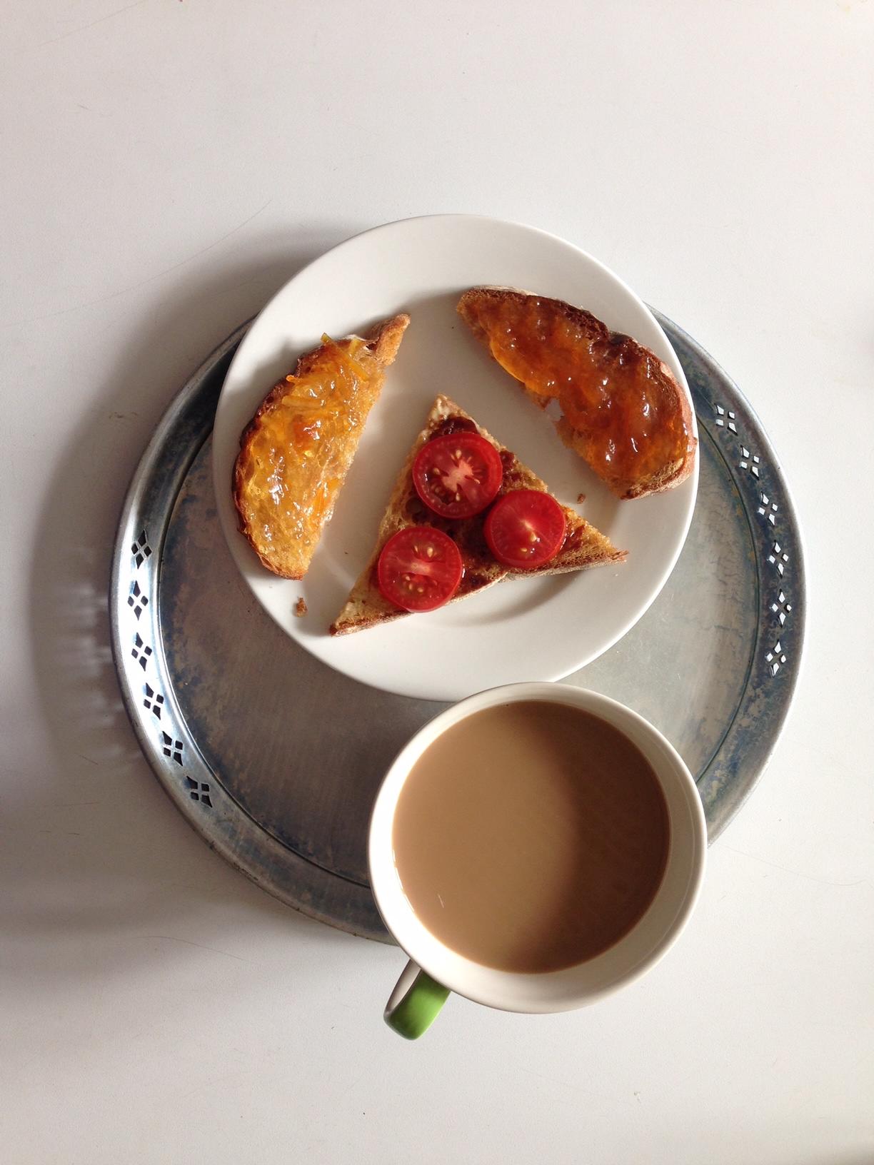 Trevor Vickers, Breakfast Variations, Projection , 2016; image courtesy sno contemporary art projects, Sydney