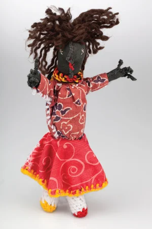 13 PREVIEW: string theory Lizzie Riley, Moira , 2004, recycled clothing, knitting, cotton, 27 x 11cm; University of Wollongong Art Collection; image courtesy the artist, University of Wollongong Art Collection and CAN WA; © the artist