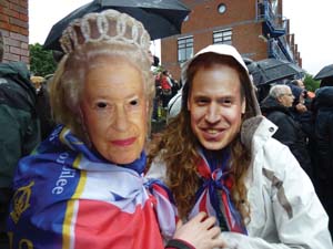 12 Oz East Ender: ERICA SECCOMBE Revelers at the Queen’s Diamond Jubilee, Thames side, Lo ndon, 3 June 2012