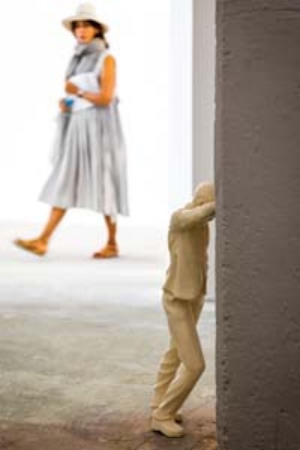 5 Impotence of action and the search for poetic act FULYA ERDEMCI WITH MARK FEARY Gonzalo Lebrija, Lamento, 2007; installation view at the Istanbul Biennial, 2013; fibreglass; image courtesy the artist and Galerie Laurent Godin, Paris