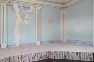 7 Anne Walmsley’s In Living Memory: BARBIE GREENSHIELDS Views of Anne Walmsley’s In Living Memory installation, 2010, the old Masonic Lodge, Albany, Western Australia. Photographs by John McKinnon 8 Twinned and Twined: Karen Mills and Robyn Djunginy: STELLA GRAY Twined: Weaving and Abstraction , installation views, The Cross Arts Projects, Sydney, with (left) work by Robyn Djunginy and (right, foreground) work by Karen Mills. Images courtesy the artists and Cross Art Projects