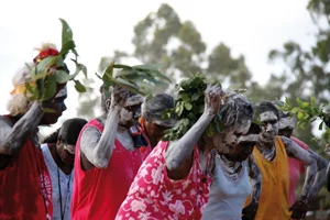 7 Art in Country: Garma 2009, JANE HEALY Dancers from Galiwinku (Elcho Island) at Garma, with Daisy Burarrwanga in the front. Photograph by Francine Chinn.