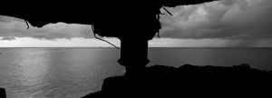 4 Tunnel Vision: 42/45, Darwin: MAURICE O’RIORDAN East Point Number 2 . An artillery observation point set into the cliffs at East Point at the mouth of Darwin Harbour