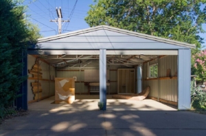 4 Backyard and back room conversations: Raquel Ormella, Canberra Natalya Hughes: Woody, exhibition view, The Garage Gallery, 34 Longstaff Street, Lyneham, March 2016; photo: Nicholas Shearer