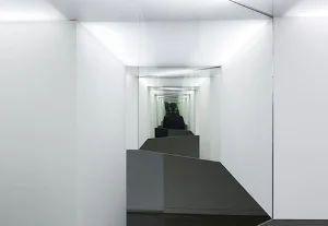 9 Spaces for reflection: Natasha Johns-Messenger at Heide: Sophie Knezic, Melbourne Natasha Johns-Messenger, Enfolder , 2016, installation view, Heide Museum of Modern Art, Melbourne, 2016; image courtesy the artist and Heide Museum of Modern Art, Melbourne; photo: Christian Capurro