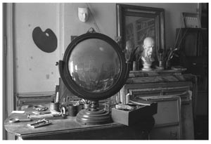 1 Dora and the Minotaur Picasso: Love and war 1935–1945: DAVID HANSEN, MELBOURNE Béatrice Hatala, Dora Maar’s apartment at 6 rue de Savoie, Paris, November 1997 , gelatin silver print. Library Musée Picasso, Paris. © Béatrice Hatala