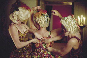 3 2006 Contemporary Commonwealth: KAREN BURNS Yinka Shonibare, still from Un ballo in maschera (A masked ball), 2004 colour video, sound, 32 min. edition of 6. Collection of the artist. Courtesy of James Cohan Gallery, New York. © Yinka Shonibare, courtesy of James Cohan Gallery, New York