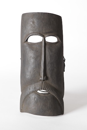 6 Contemporary Atauro carving from Timor-Leste: James Bennett, Darwin Kai Nai, Mask, mid-late 20th century; wood, presumed white hardwood (Wrightia javanica), initim (AD), ai lalar (T), 36.5 x 16 x 7.5cm; Charles Darwin University Art Collection, Darwin