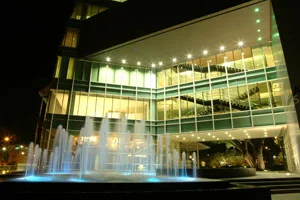 1 Cultural malling in Manila: The new Ayala Museum bridges culture and consumerism: GINA FAIRLEY Ayala Museum at night. Courtesy of the Ayala Museum, Manila