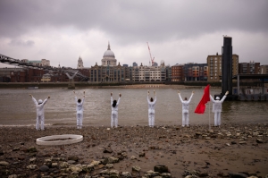 6 present-tense reality: joan jonas at tate modern: bree richards, london Joan Jonas, Delay Delay (London Version), 2018, performance view, ‘Ten Days Six Nights’, Tate Modern, London, March 2018; photo: © Joan Jonas and Lewis Ronald