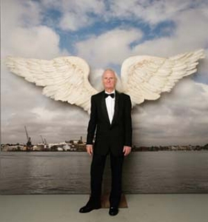 10 Suspensions of Belief, or Wrestling with the Angel: Two Performance Installations by Ken Unsworth 2009-2010: JEFF DOYLE Ken Unsworth photographed with angel wings. Installation view from Ken Unsworth’s A Ringing Glass , 2009, at the former Turbine Hall, Cockatoo Island, Sydney