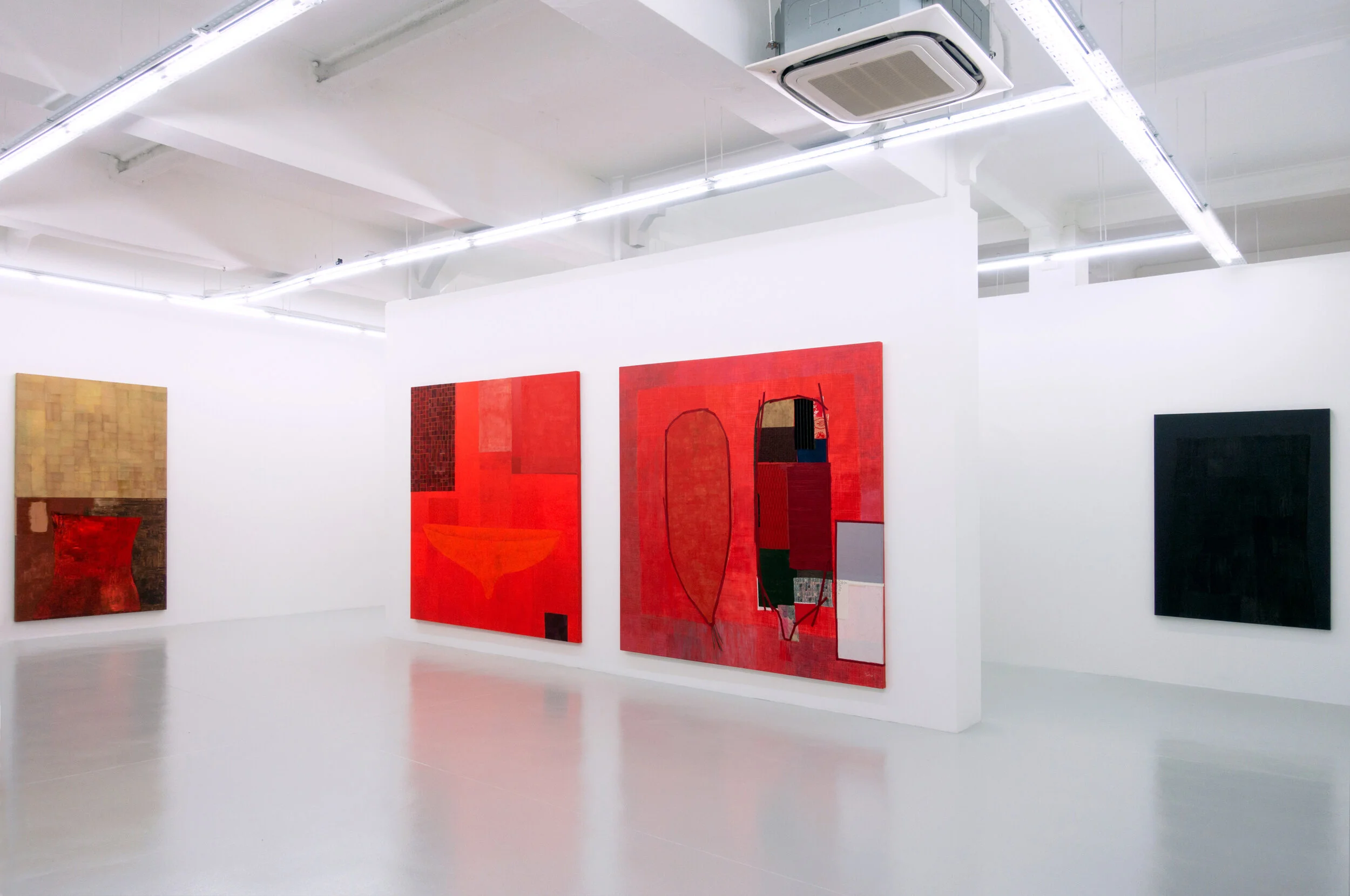2 Notes from the field: Chloé Wolifson    Bodily Space: Confessed and Concealed , exhibition installation view, Yavuz Gallery, Singapore, 2019; image courtesy the artist and Yavuz Gallery, Singapore