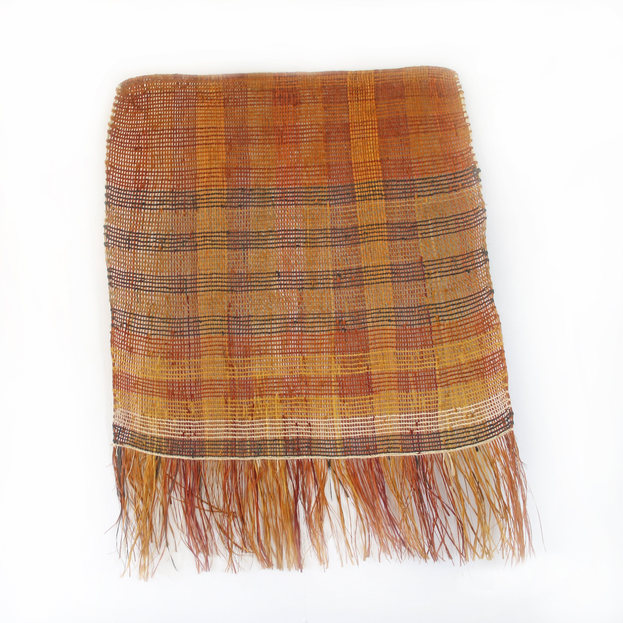 Margaret Djarbalarbal Malibirr, Blanket , 2022, stringybark with natural dyes, 135 x 90cm; courtesy the artist and Bula’bula Arts, Ramingining