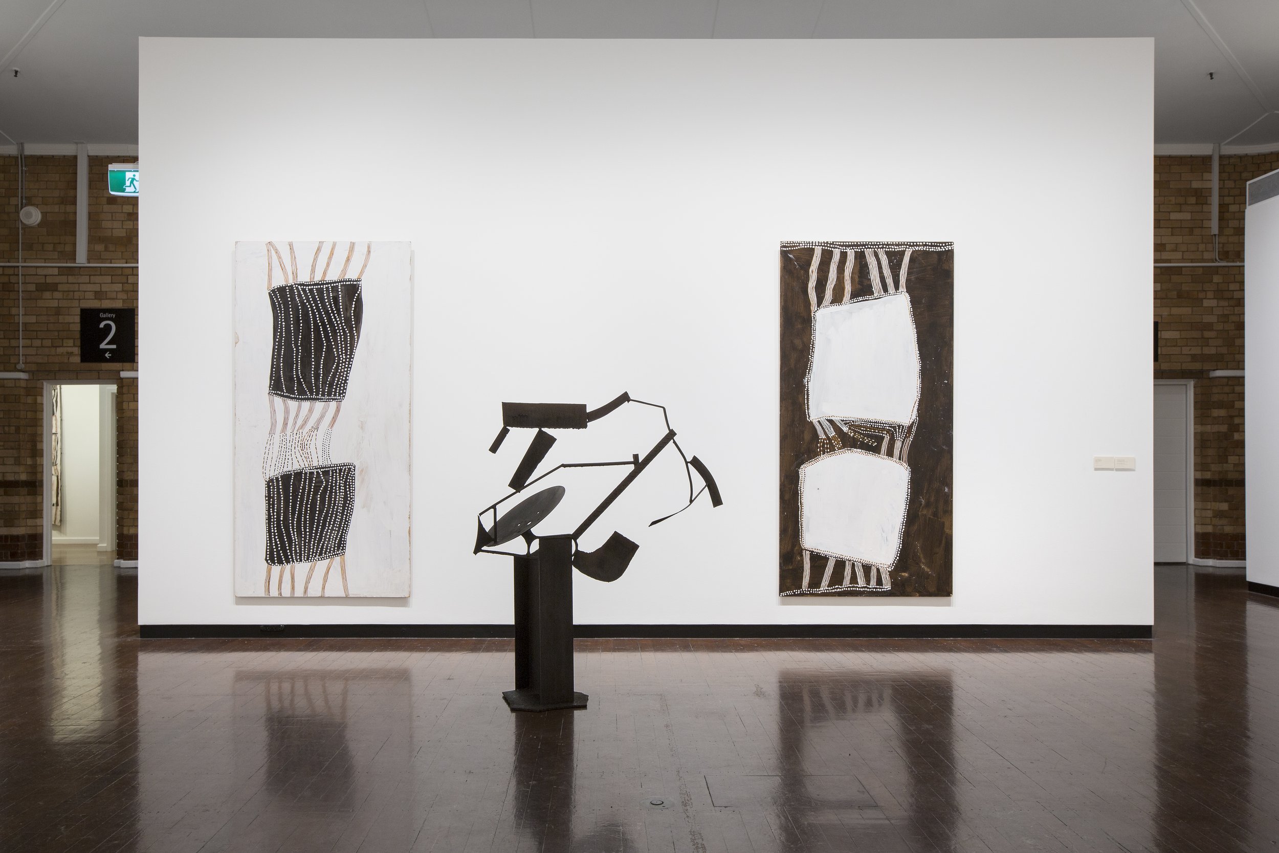 FLUENT: Nonggirrnga Marawili and Leo Loomans , exhibition installation view, Drill Hall Gallery, Kamberri/Canberra, 2023; photo: David Paterson