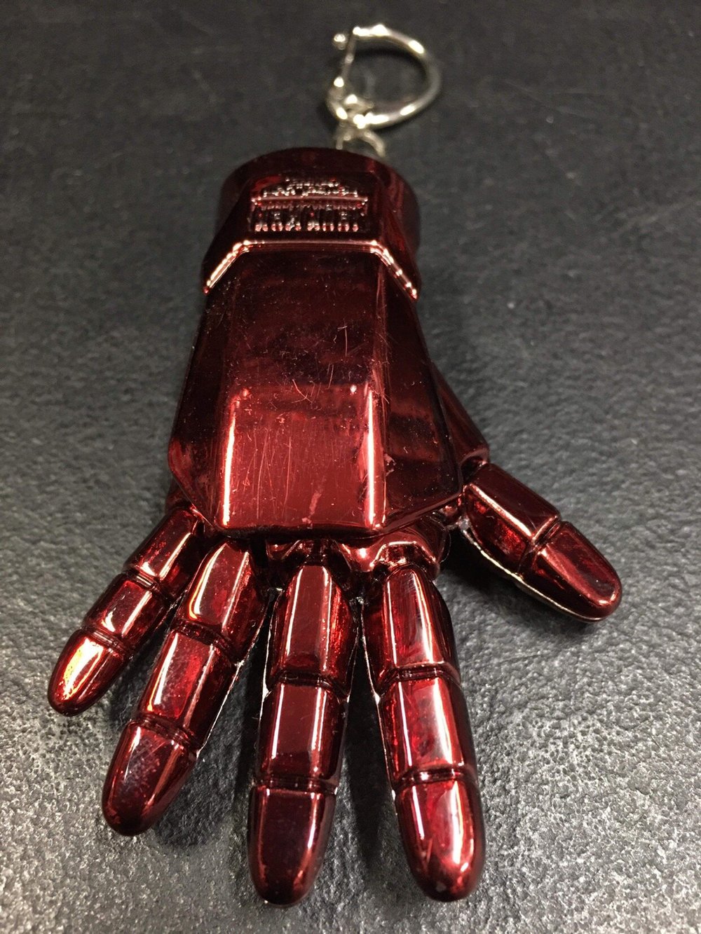 Iron Man Red Repulsor Hand Metal Keyring — Inacoma
