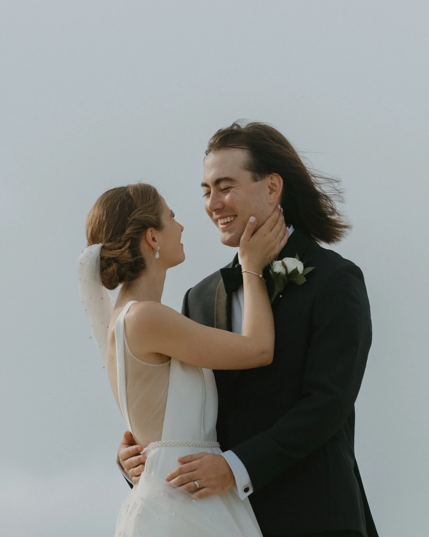 Ariel &amp; Kenji 🕊️ 

While the connection and love between two people is always at the heart of a wedding day, I really love to capture the little details that bring the full story to life. It&rsquo;s something that fuels me creatively, and I beli