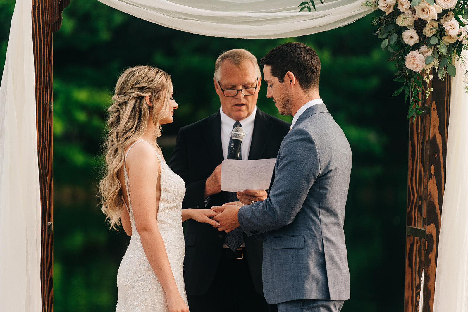 mckenna+charlie-ceremony-70_websize.jpg