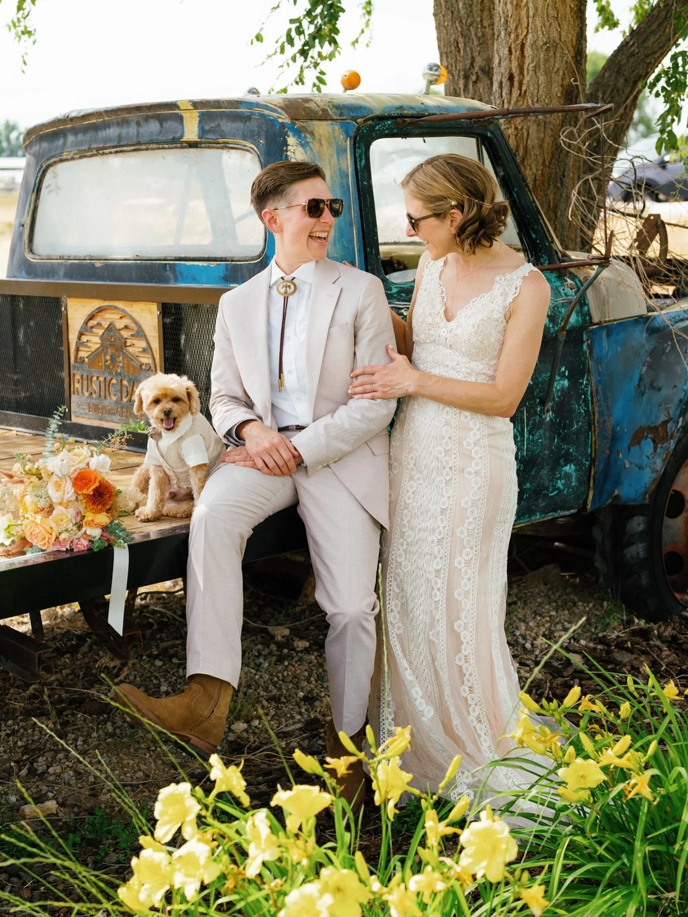 Mazel tov to Rachael + Jeannie! Richie was the cutest ring-bearer I&rsquo;ve ever seen. These two wed with their closest family and friends at @rusticdaisybarn shortly after the summer solstice. Their florals and traditional chuppah were my favorite 
