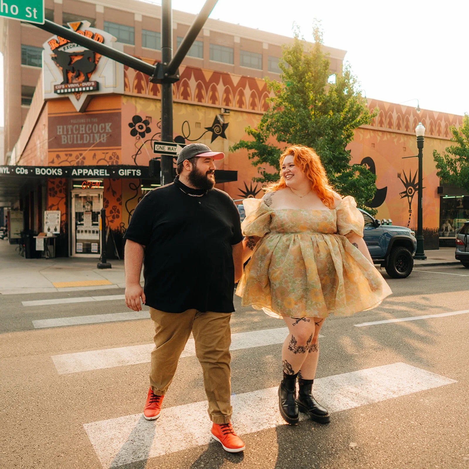 Downtown Boise summer engagement sessions are my favorite. Let&rsquo;s walk around your favorite spots, like @therecordexchange of course! What&rsquo;s your go to summer vinyl? Mine is Can&rsquo;t Buy a Thrill by Steely Dan. Comment below!👇