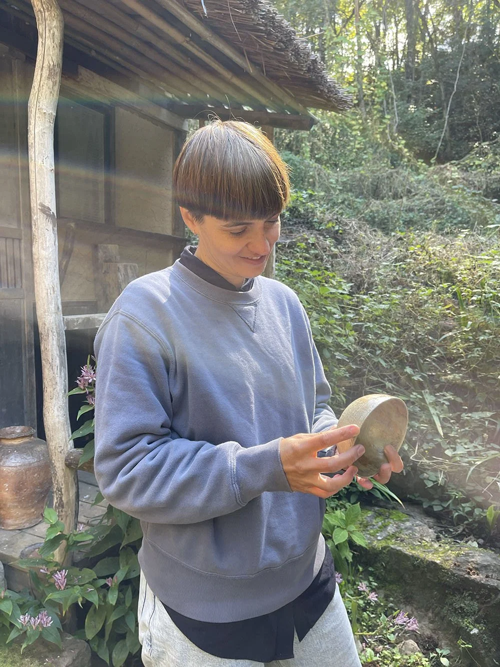 eli-looking.jpg (Copy)