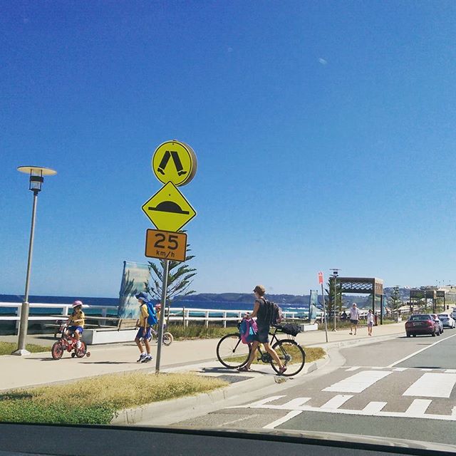 #Walking and #cycling to #school... Does it work for you?

#csnactivetravel #cycletoschool #kidsonbikes #familytransport
#Newcastle #BarBeach