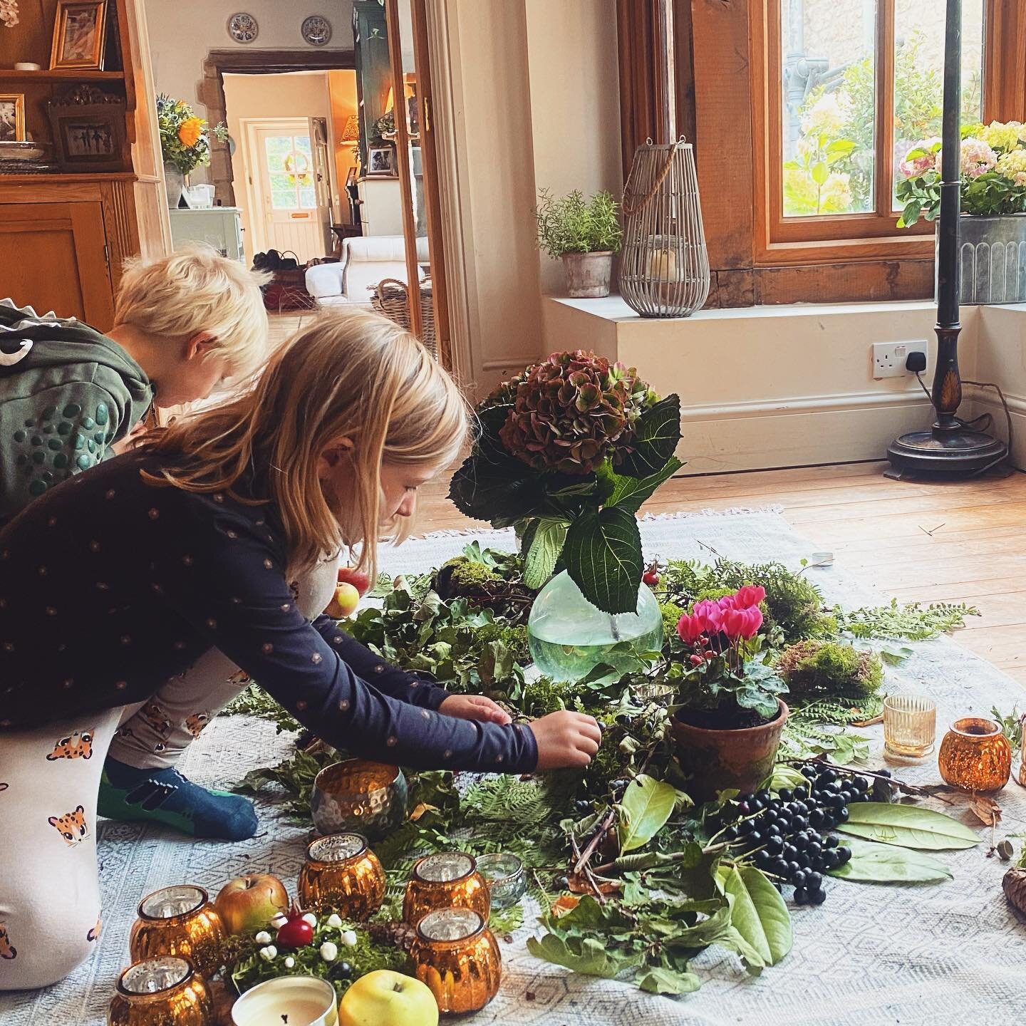 I left the centrepiece from my women&rsquo;s circle @thewildcirclespace out for the children to see. And they loved it. I was quite touched by how much time they spent looking at it, playing with it, rearranging it, discussing the different bits of i