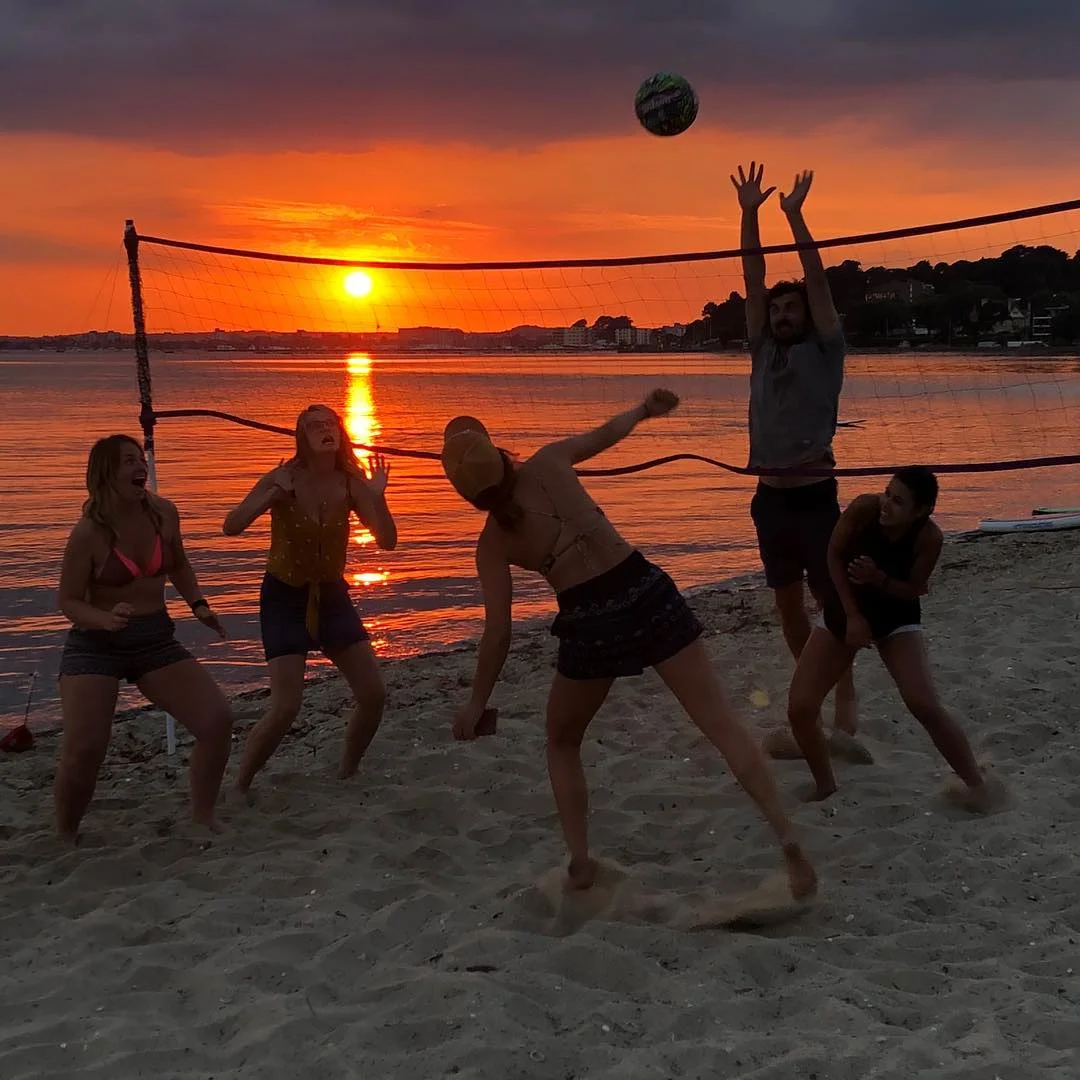 Volley_ball_beach_club_sandbanks.jpg